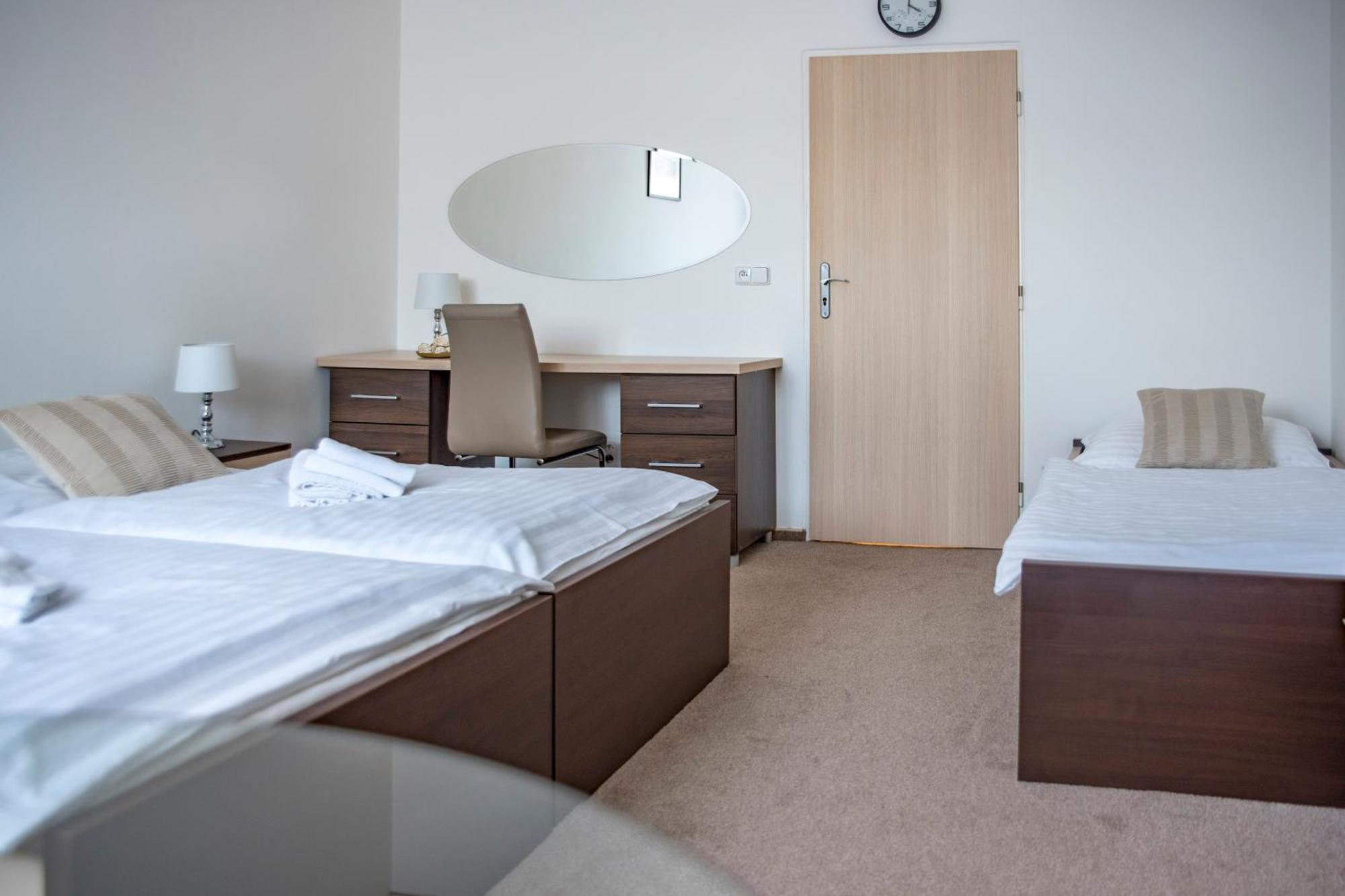 Classic Apartmany Trinec Extérieur photo